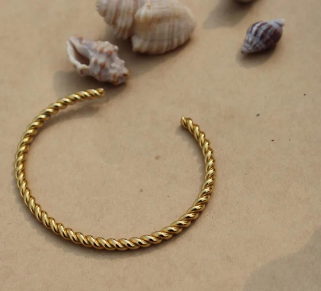 Twisted Cuff Bracelet Anti tarnish